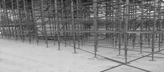 FLANGED FACADE SCAFFOLDING SYSTEM 